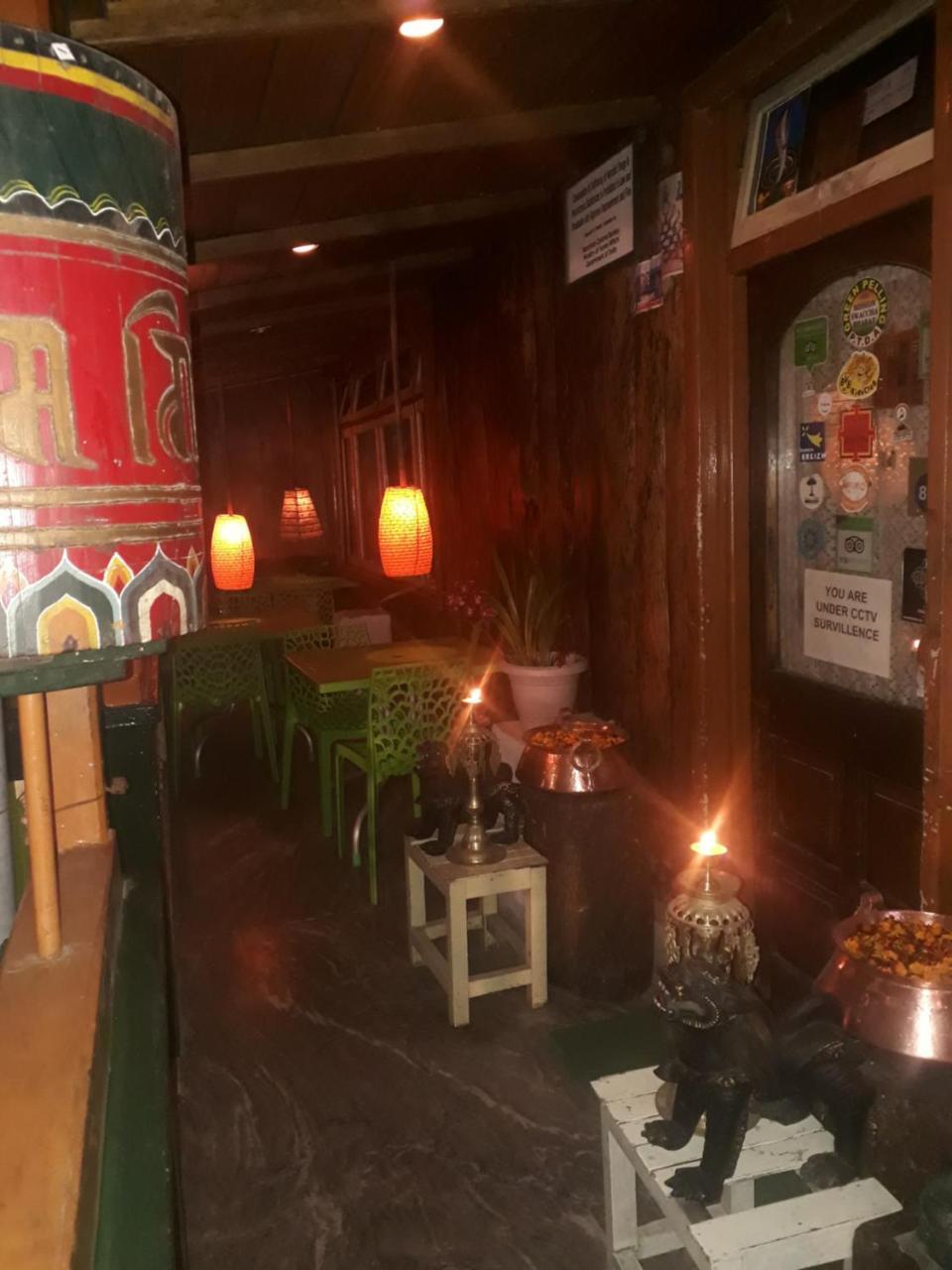 Hotel Kabur Пеллинг Экстерьер фото